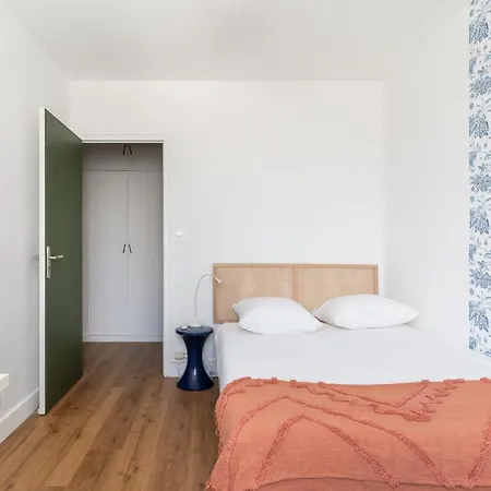 Apartment Joli Avec Garage Sur L'ile De *